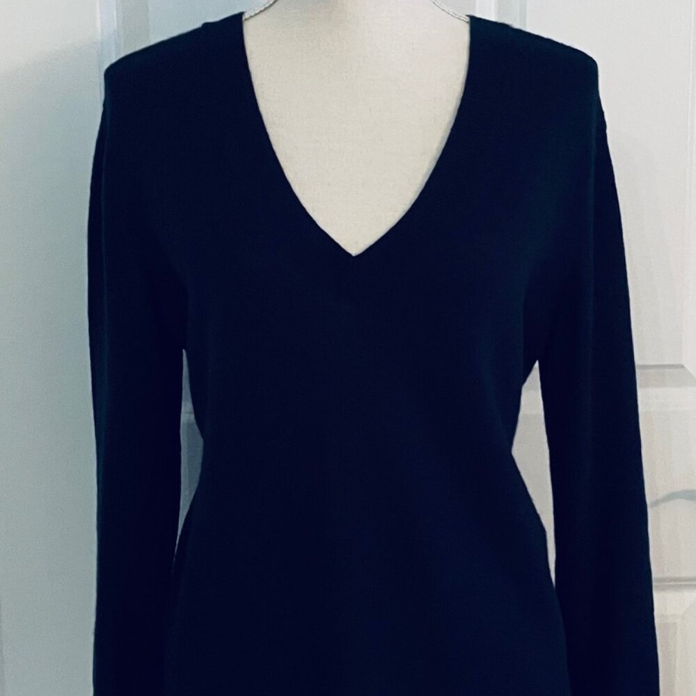 VINCE NAVY CASHMERE BOYFRIEND SWEATER- SIZE XS